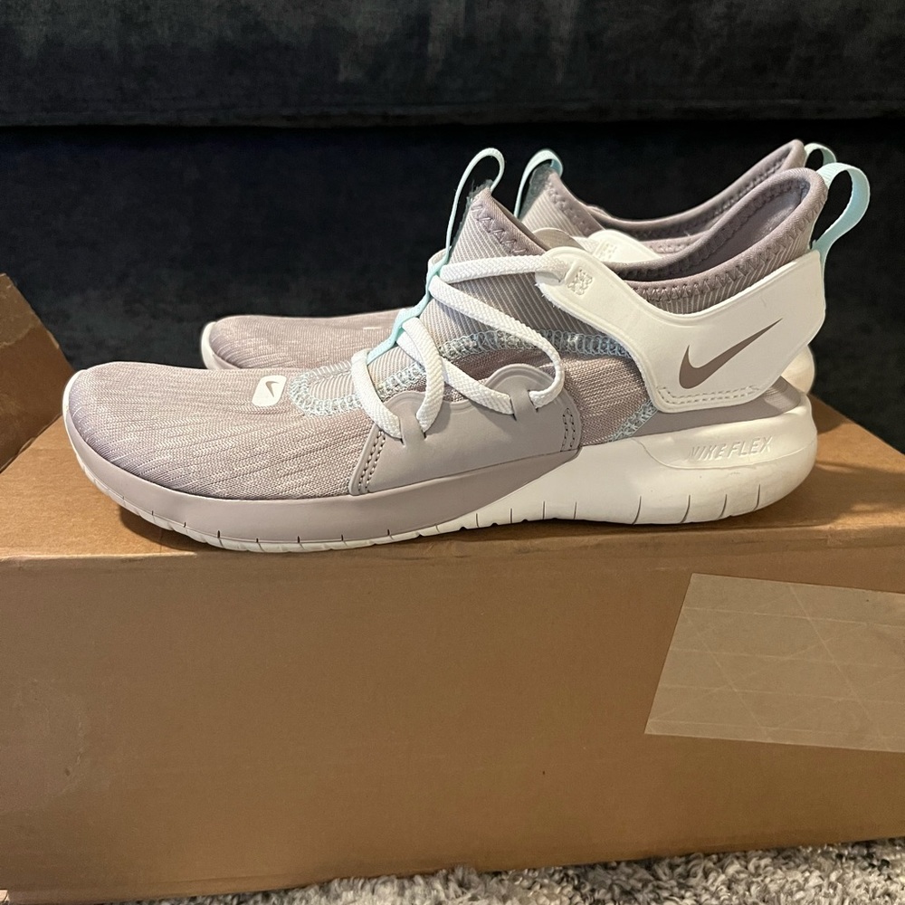 Nike Natural Motion Sneakers